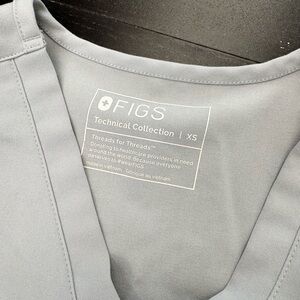 Figs Technical Collection Top in Light Gray